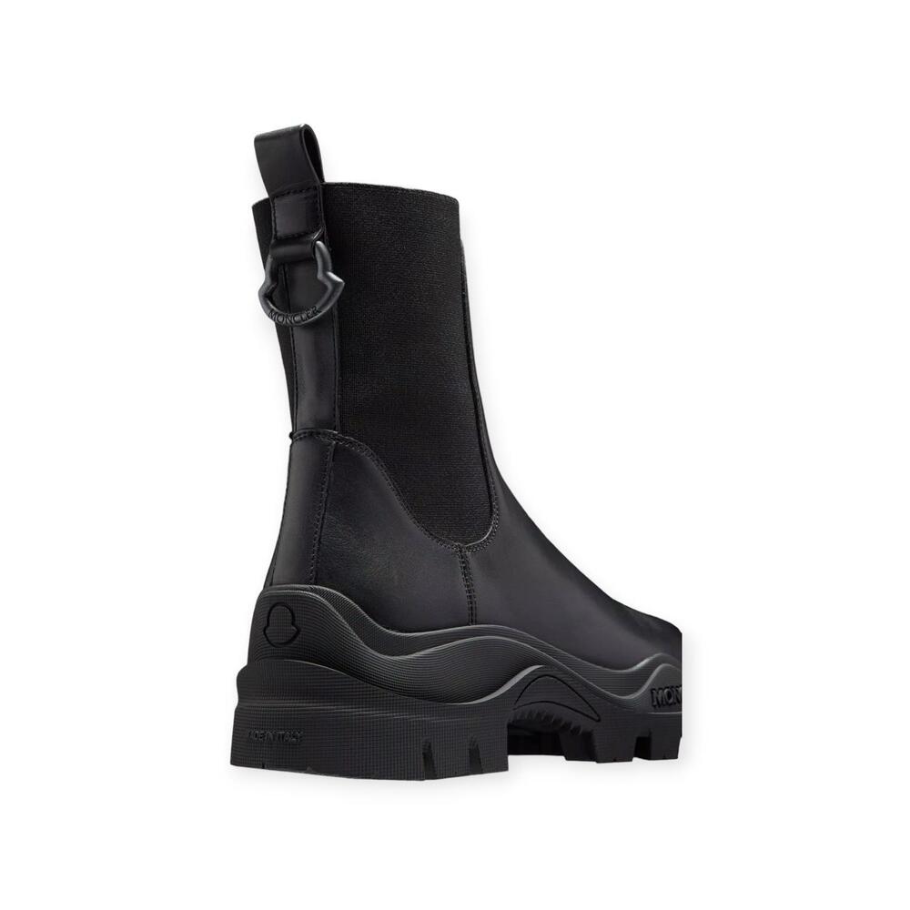 NEW MONCLER women's larue chelsea boots in black - Picture 3 of 5